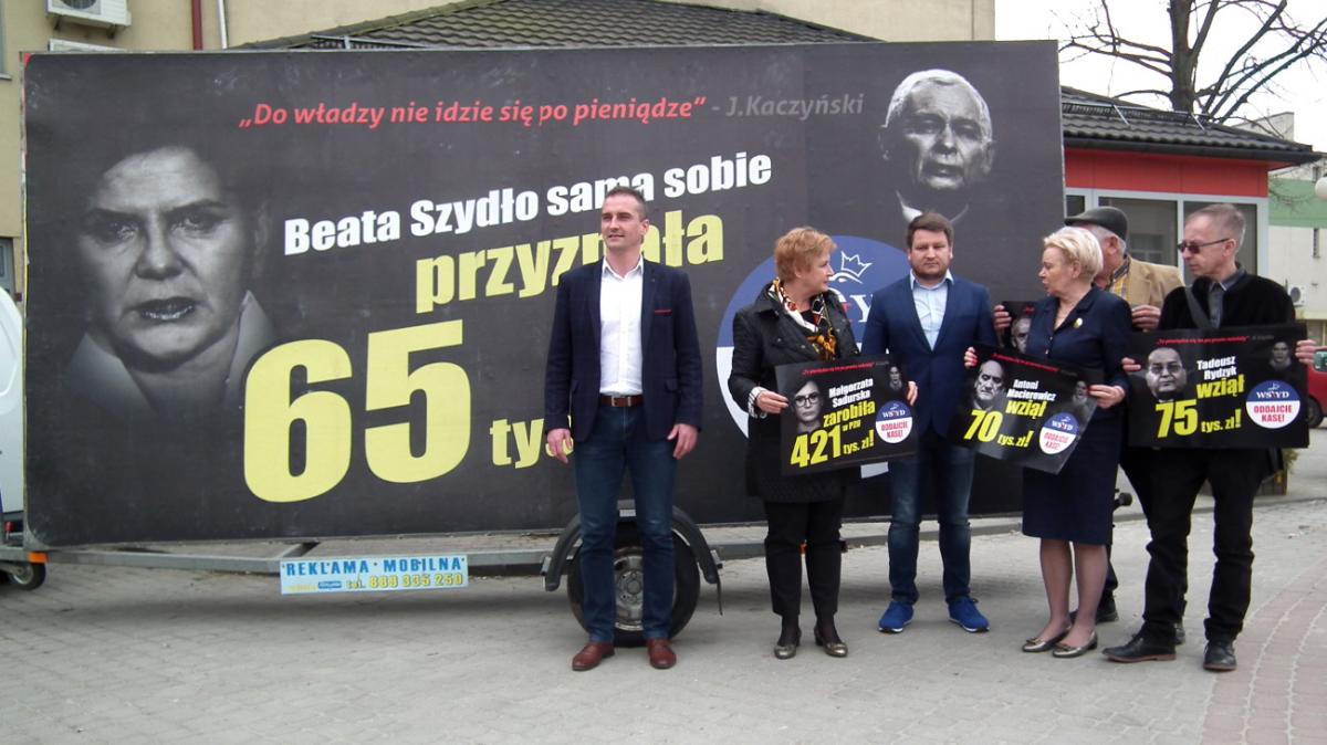 Konwój wstydu dotarł do Dębicy (zdjęcia)