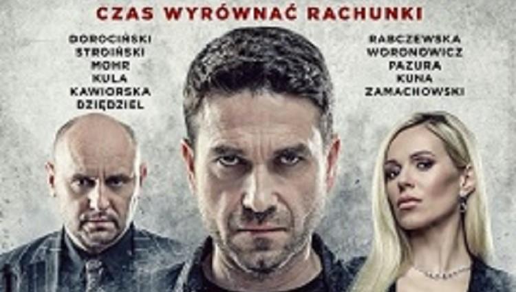 Pitbull i Kształt wody po świętach w Kosmosie