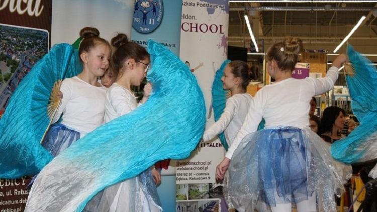 Dzień wody w Raju: nie tylko pokaz mody (zdjęcia)