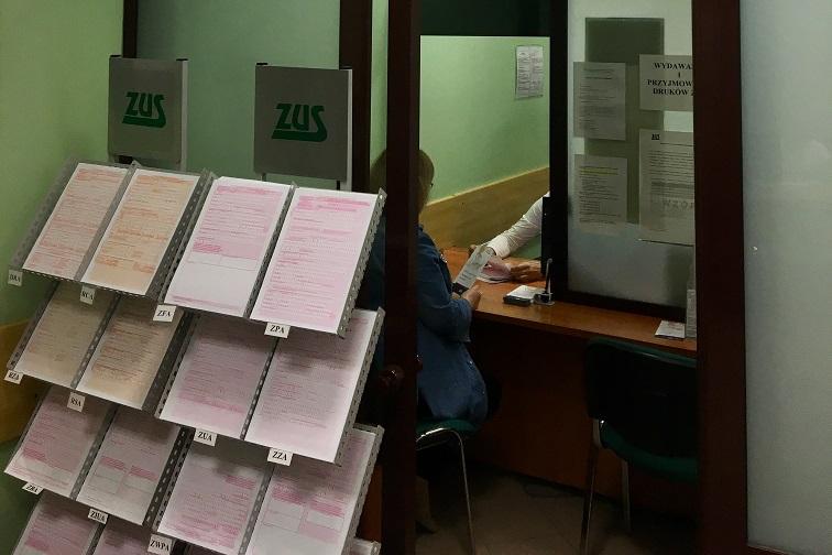 Zwolnienia lekarskie - już nie musisz pilnować terminu 7 dni