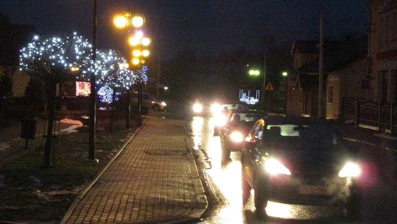 Nie świecą lampy? Zgłoś to do urzędu miasta lub gminy