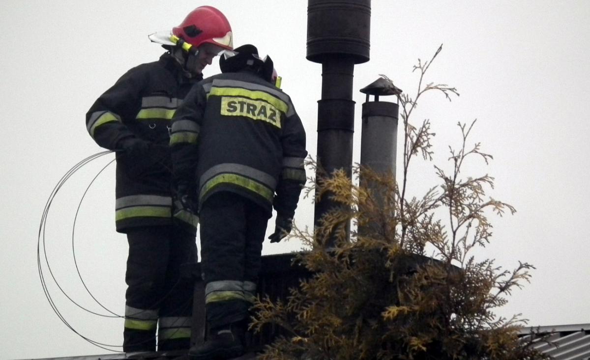 Do pożarów sadzy wyjeżdżali 9 razy. Bo ludzie nie czyszczą kominów (sonda)