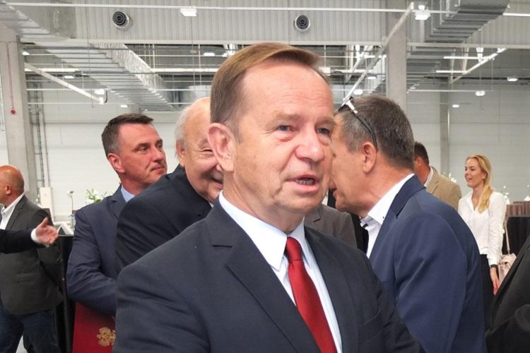 PiS bliski poparcia Mariusza Szewczyka