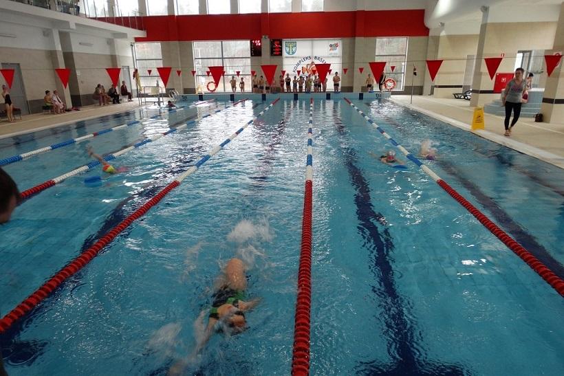 Bezpłatna nauka pływania dla 800 uczniów