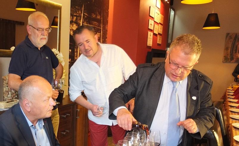 Turniej nalewek i win - zgłoś swój trunek do 8 września