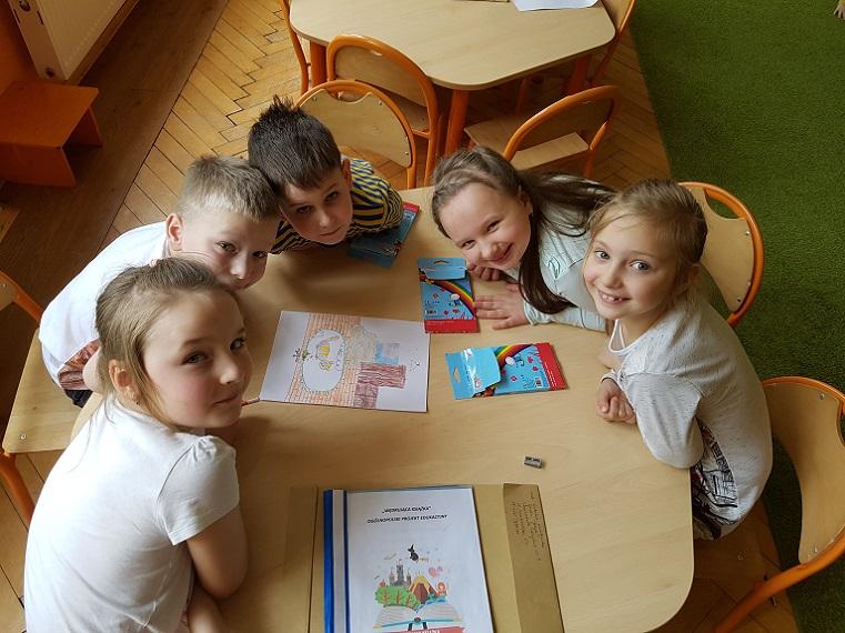 Przedszkolaki napisały własne książki