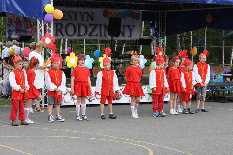 Rodzinny festyn w Grabinach: zdążyli przed deszczem