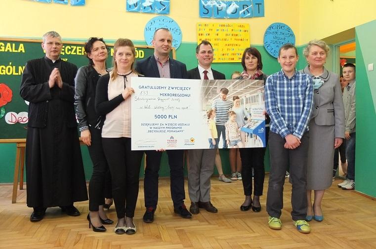 Radość w Woli Wielkiej. 5 000 od Tesco, ale to nie wszystko