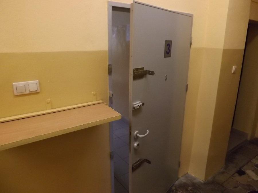 Areszt za napaść na policjantów