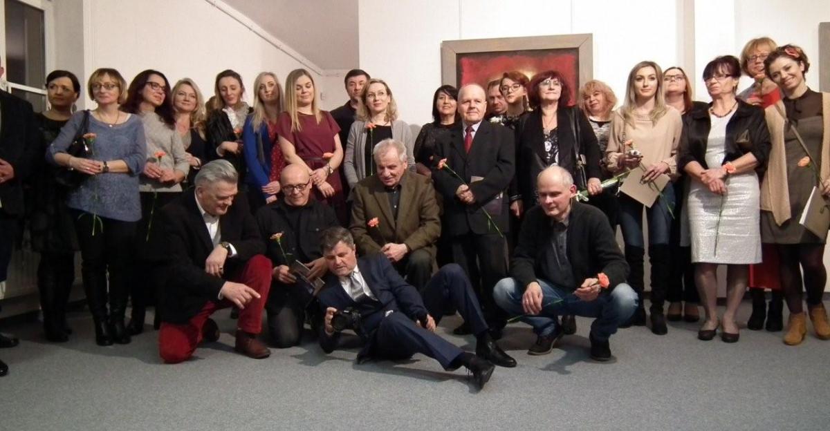 Ryszard Kucab musiał kupić prawie czterdzieści goździków (zdjęcia)