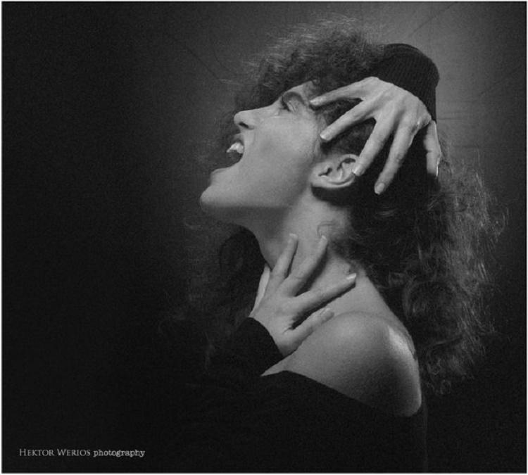Iris Munos zaśpiewa piosenki Edith Piaf