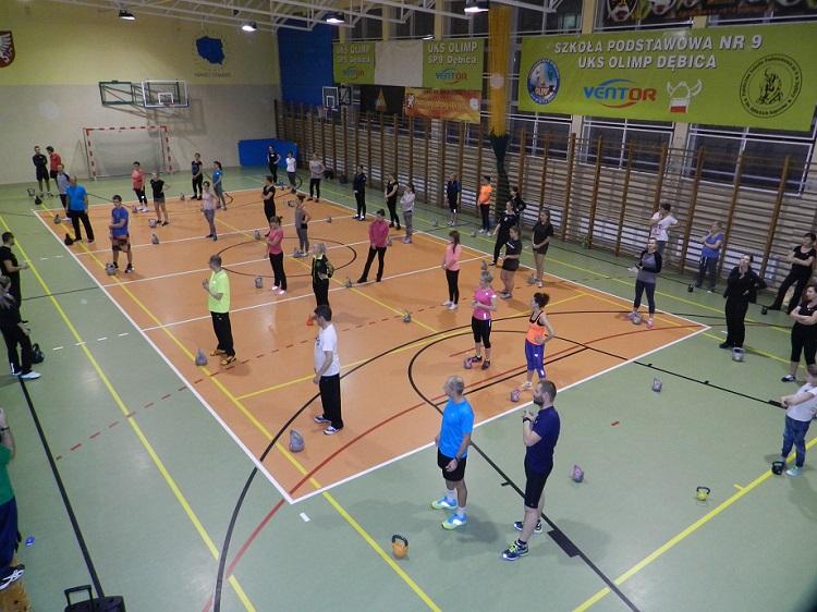 Mariusz Bachurski zaprasza: przyjdź na trening i pomóż dzieciom z hospicjum