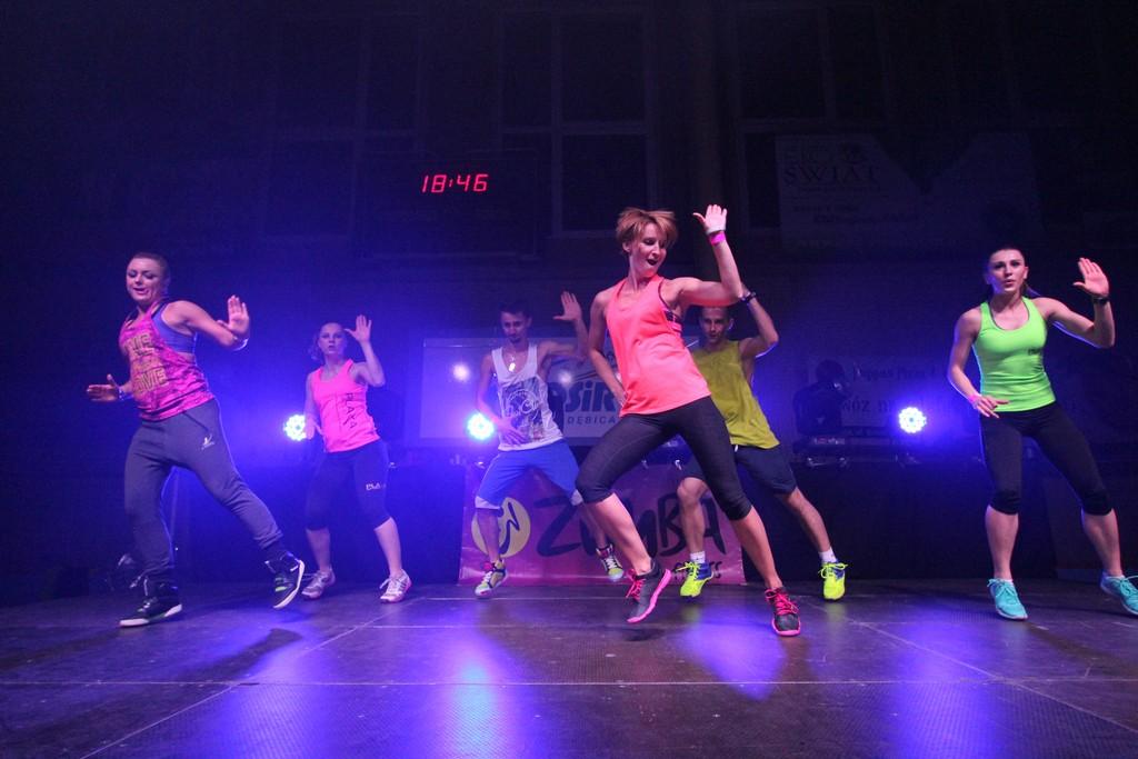 180 uczetników Podkarpackiego Maratonu Zumba Fitness - zdjęcia