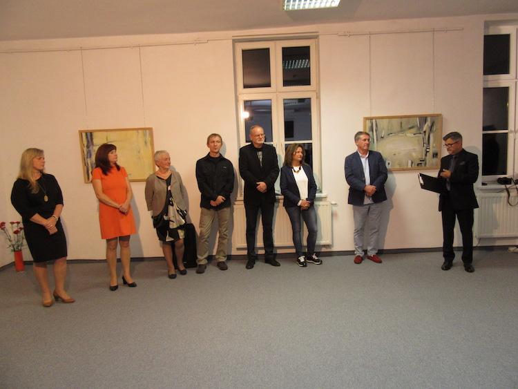 Łączy ich kontrast, czyli wernisaż w Galerii Sztuki