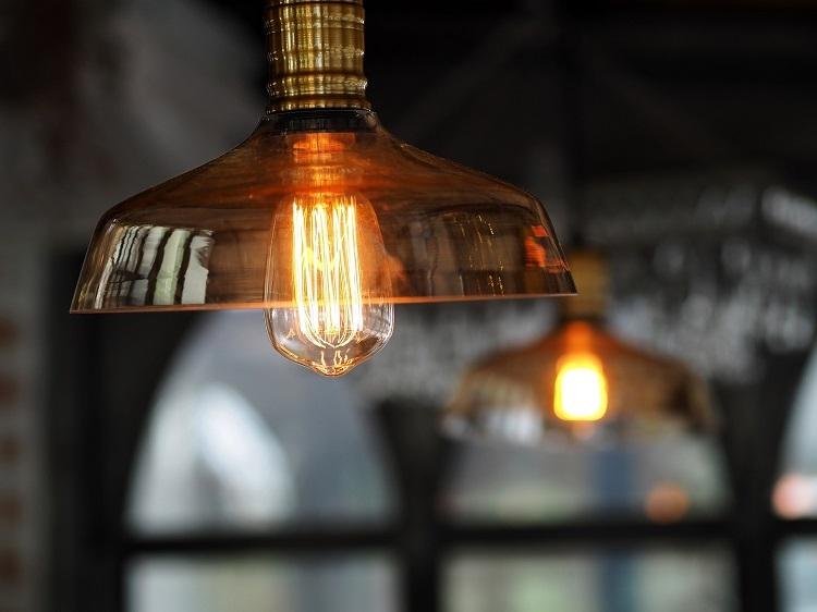 Lampy wiszące - jak wybrać najlepszy model?