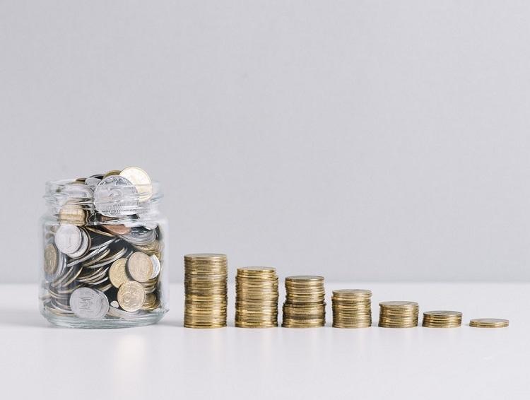 Planujesz zakup maszyny stolarskiej, lecz nie dysponujesz dużym budżetem? Oto poradnik dla Ciebie