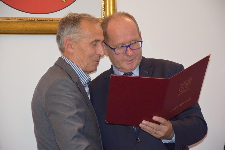 Burmistrz i radni zarobią więcej. Same diety pochłoną ponad 465 tys. zł rocznie!