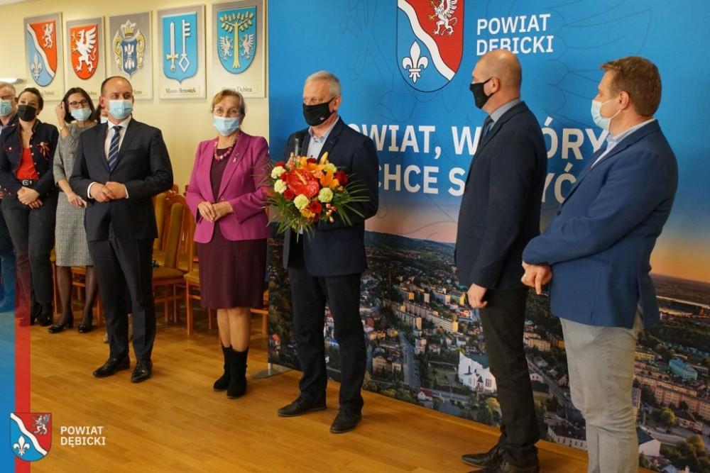 Sekretarz powiatu przeszedł na emeryturę