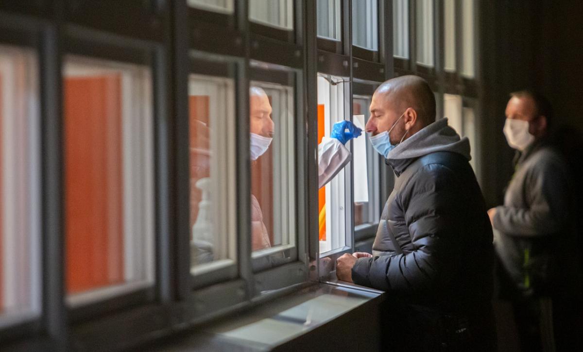Rekordowa liczba zakażeń w powiecie. Jedna osoba nie żyje
