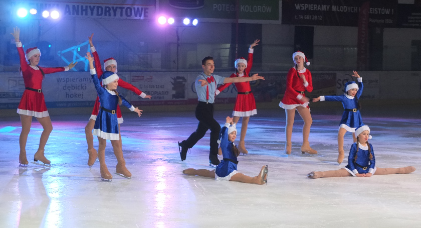 Łyżwiarze zapraszają na świąteczną rewię