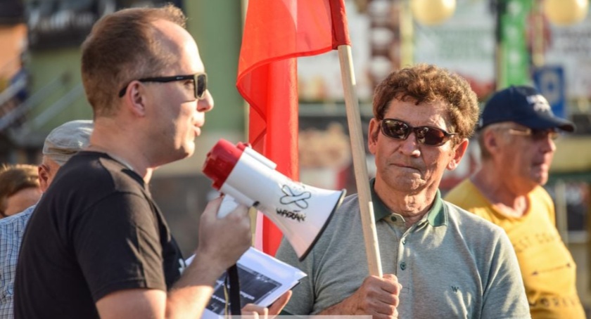 Władza odbiera nam niezależne media! Dębica będzie milczeć?