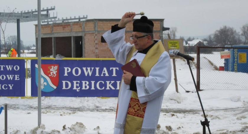 Biskup Andrzej Jeż powołał trzech nowych prałatów