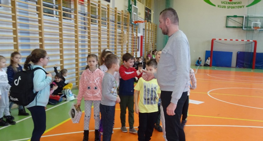 Takich atrakcji na zimowisku można im pozazdrościć