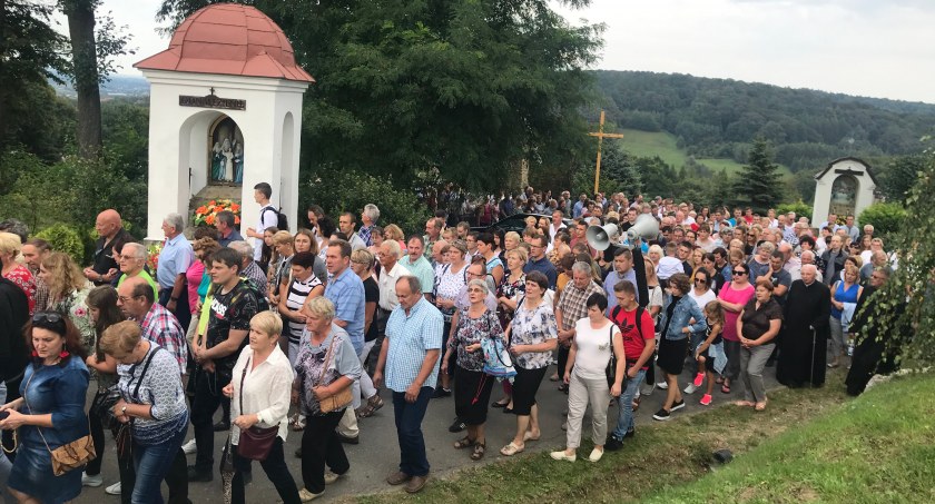 Dróżki Różańcowe jak zwykle w sobotę o godz. 15:00