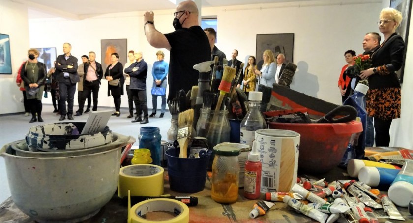 W dębickiej galerii zostały ślady Piotr Kukli - zdjęcia