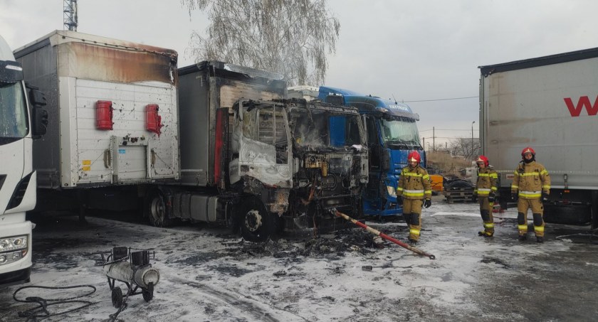 Pożar w firmie transportowej