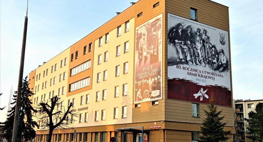 Na froncie Centralny Okręg Przemysłowy, na boku Armia Krajowa
