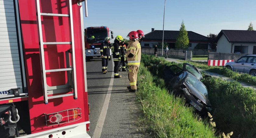 Kierująca mazdą trafiła do szpitala
