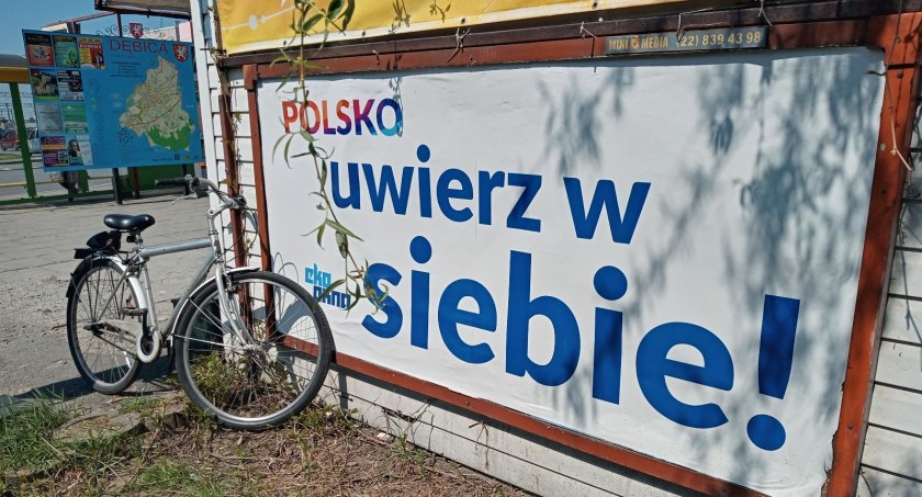 Czerwcowe propagandowe wygibasy