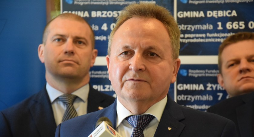Nowa struktura organizacyjna PiS