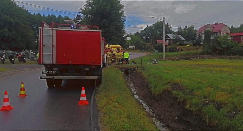 Mężczyzna stracił panowanie nad motocyklem - zdjęcia