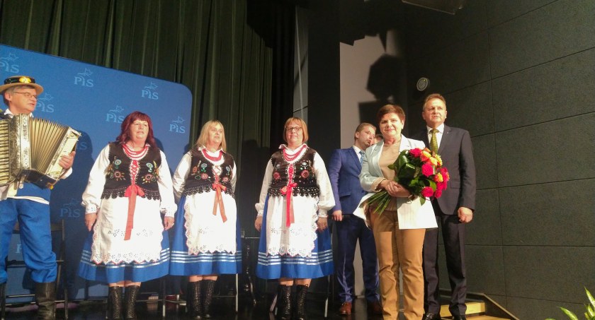 Była premier rozmawiała z mieszkańcami