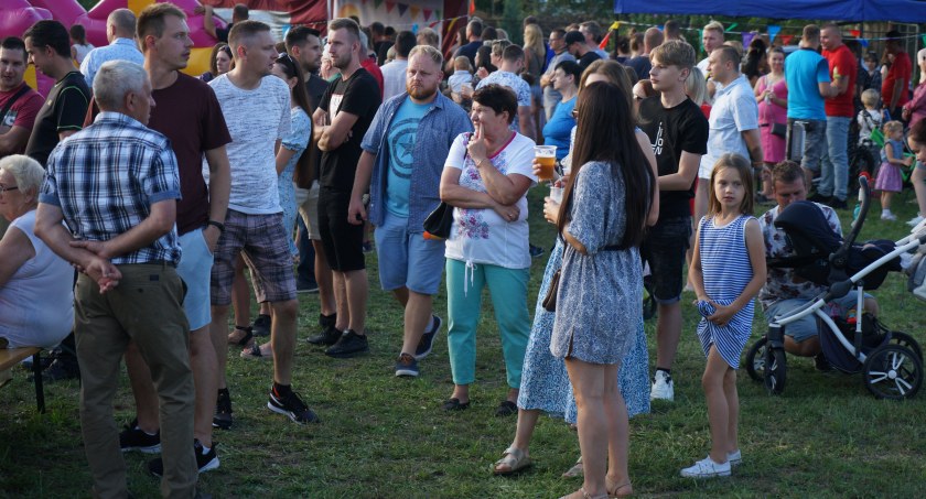 Zabawa dożynkowa w Nagawczynie - fotorelacja