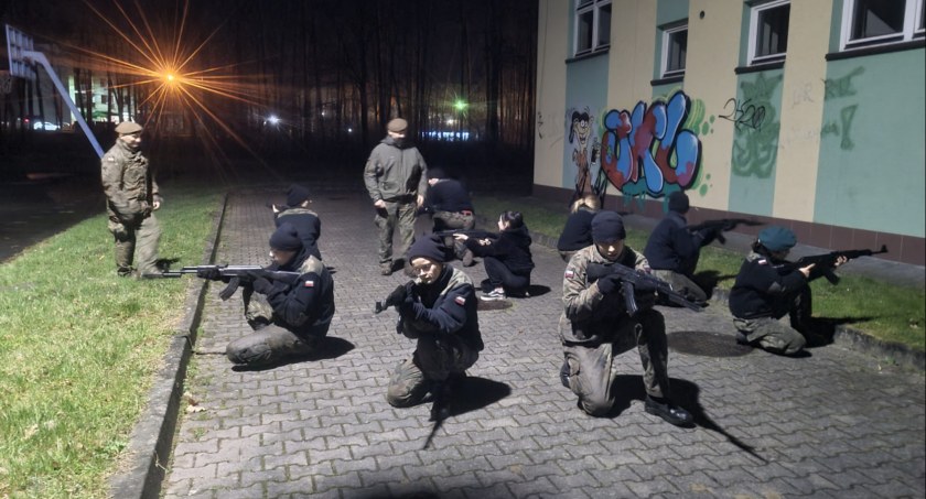 Ósmoklasiści będą uczyć się strzelania