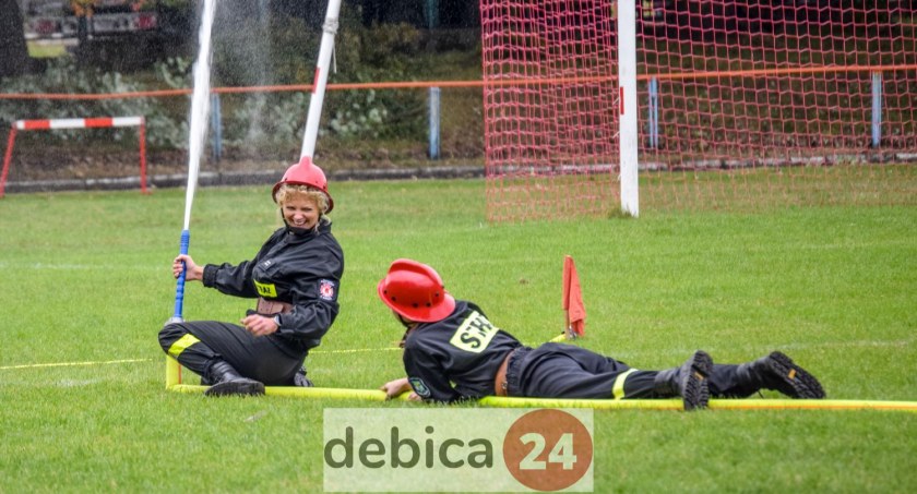 Powiatowe zawody sportowo-pożarnicze - zdjęcia