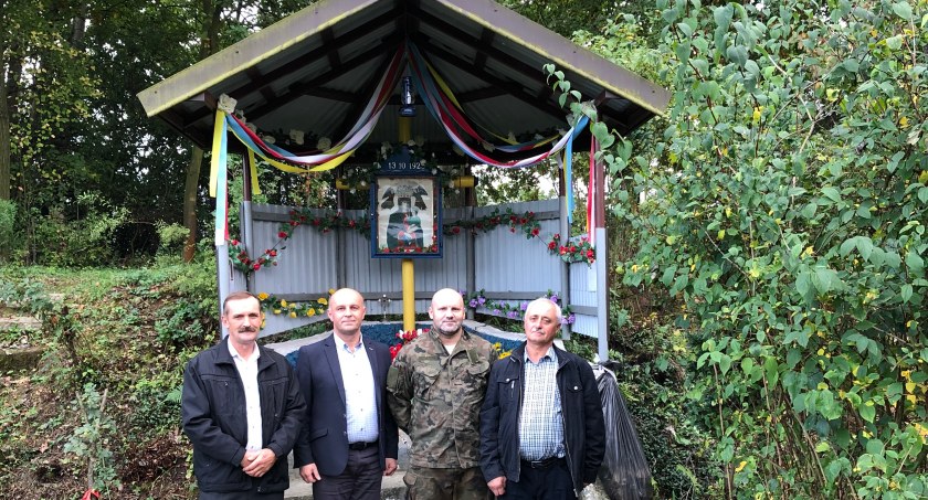 Korony skradzione z Zawady znalazły Józia i Marysia