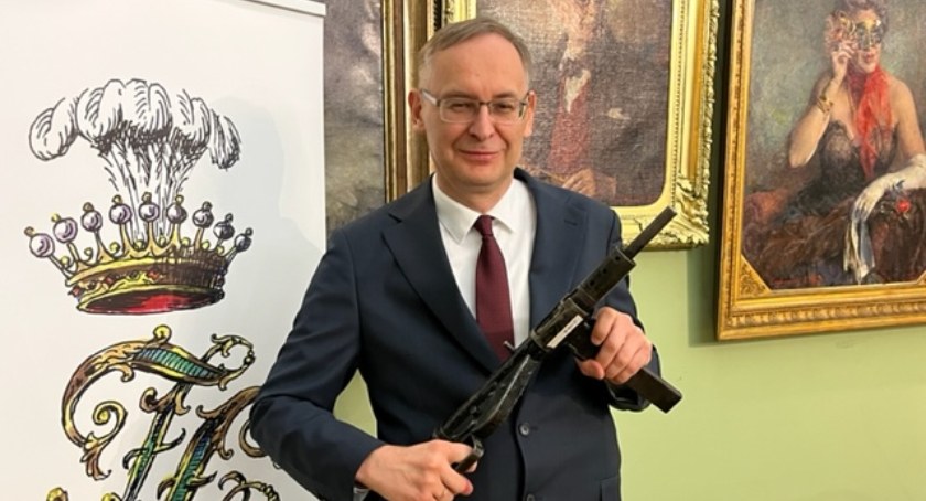 Sten był oryginalny, radiostacja także