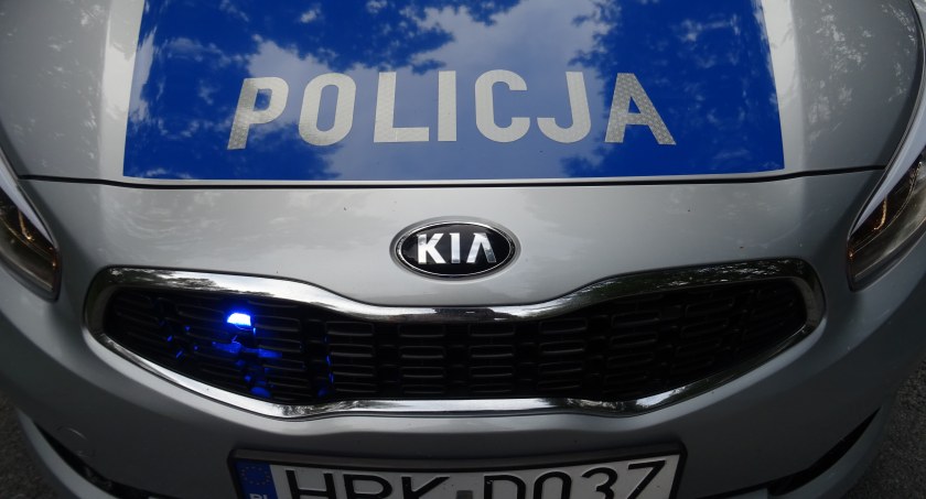Pijana rowerzystka ukarana mandatem. Kierowca stanie przed sądem