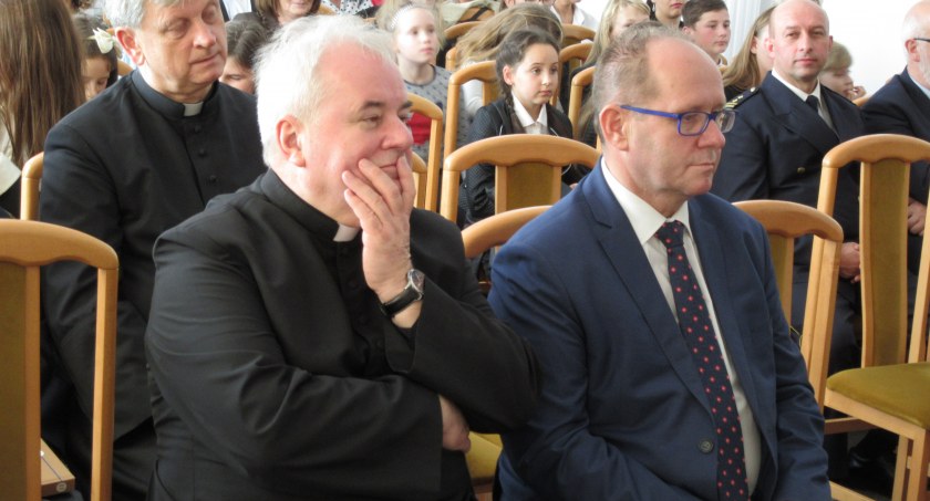 Liczenie wiernych: do kościoła nie przyszła nawet połowa