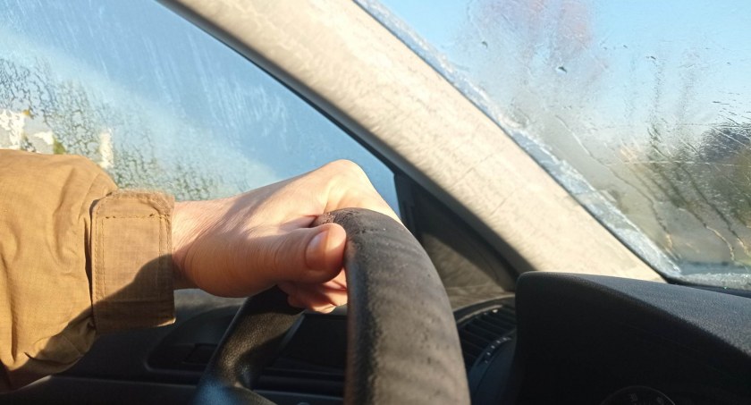 Na liczniku nie miał setki, a pożegnał się z prawem jazdy