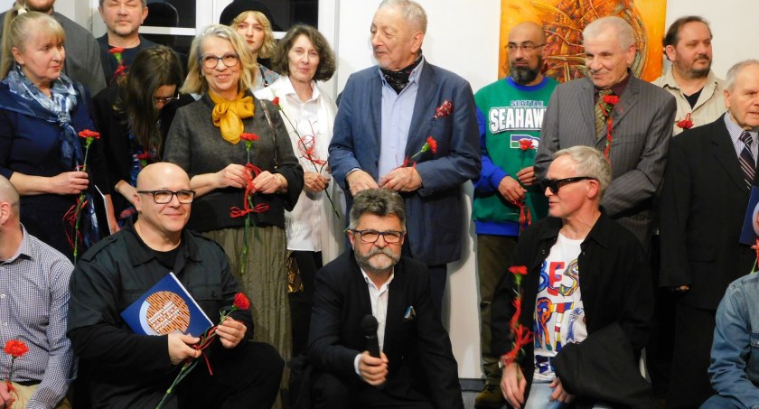 Wystawa środowiskowa: debiutanci i bywalcy - filmy i zdjęcia