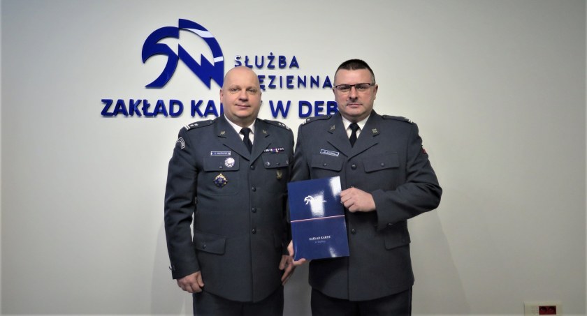 Za kratami czterech nowych kierowników