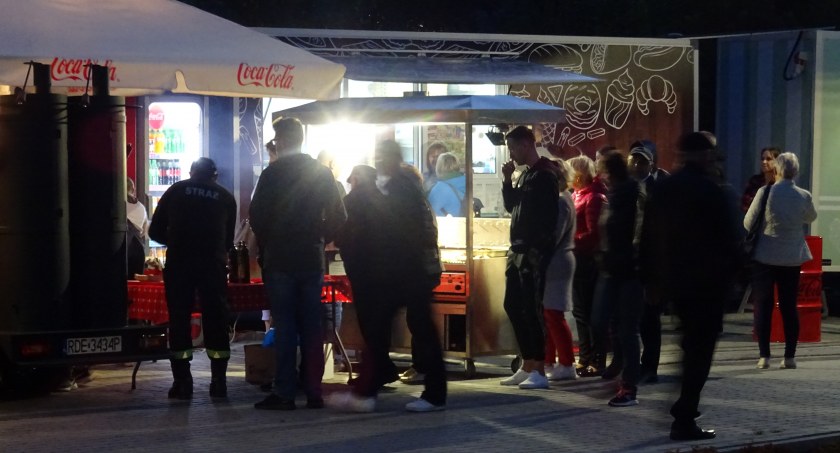 W przyszłą niedzielę jarmark, a potem imprezy, kino i koncerty