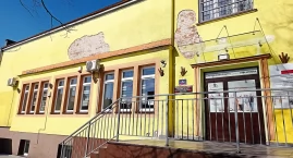Elewacja Domu Seniora się sypie. Remont? Na razie ty&hellip;