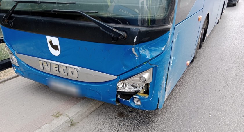 Mrągowo: Chwila grozy dwudziestu pasażerów autobusu komunikacji miejskiej