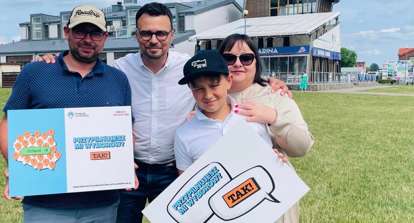 Ruszył Mazurski Mobilny Klub Obywatelski. Wkrótce dotrze też do Mrągowa